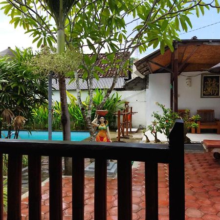 Pantai Bungalow Lembongan Island Esterno foto