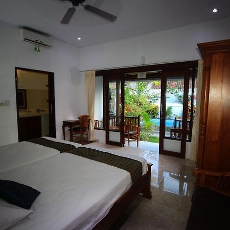 Pantai Bungalow Lembongan Island Esterno foto