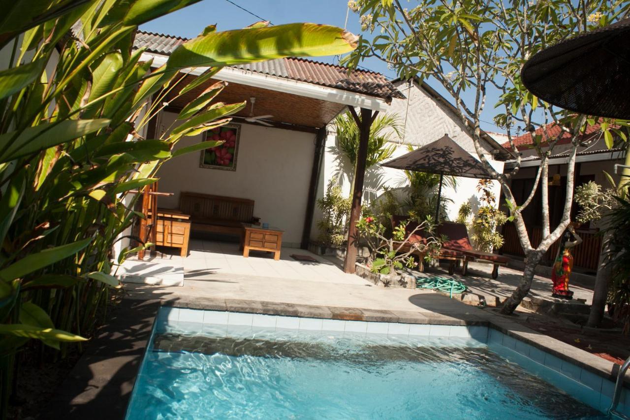 Pantai Bungalow Lembongan Island Esterno foto