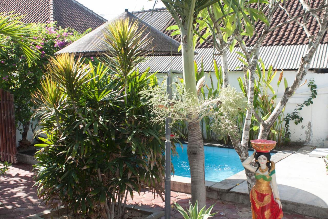 Pantai Bungalow Lembongan Island Esterno foto