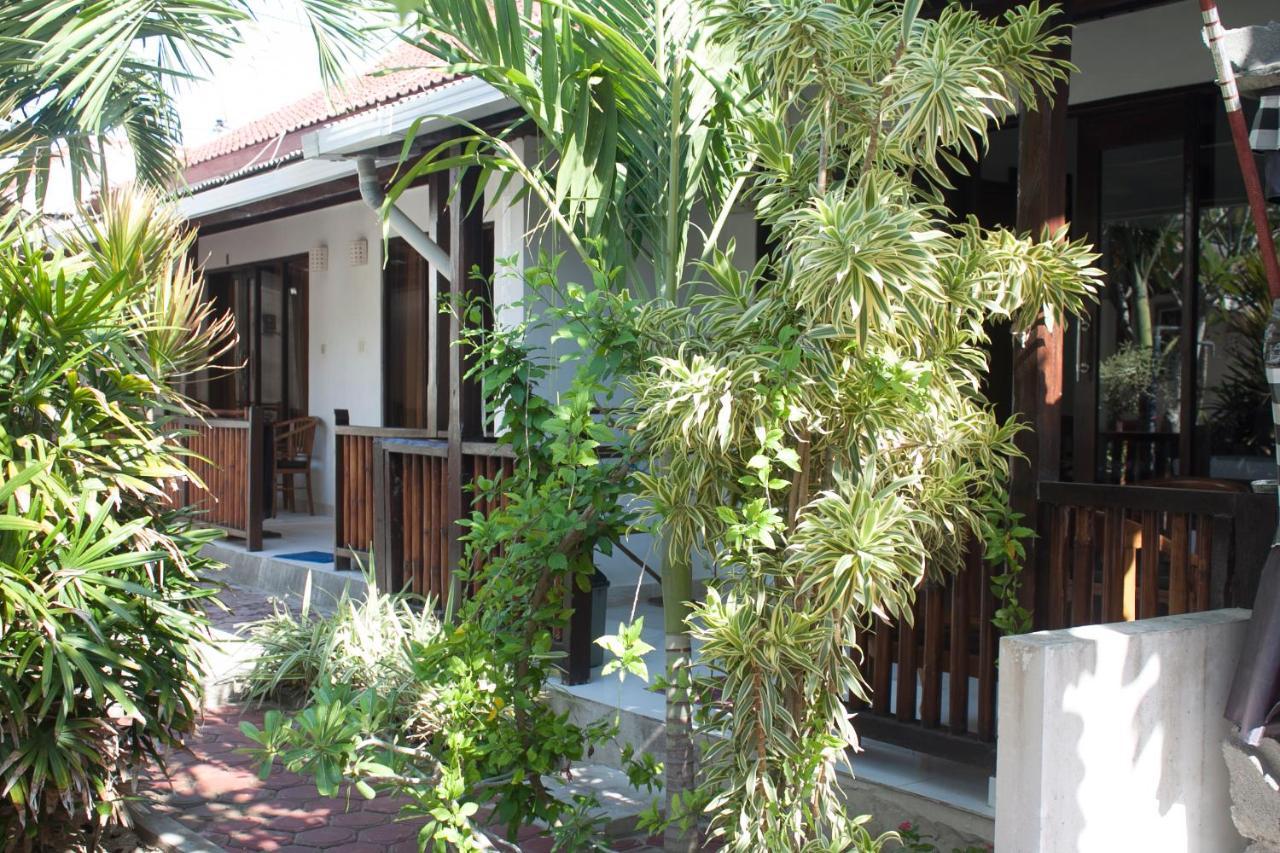 Pantai Bungalow Lembongan Island Esterno foto