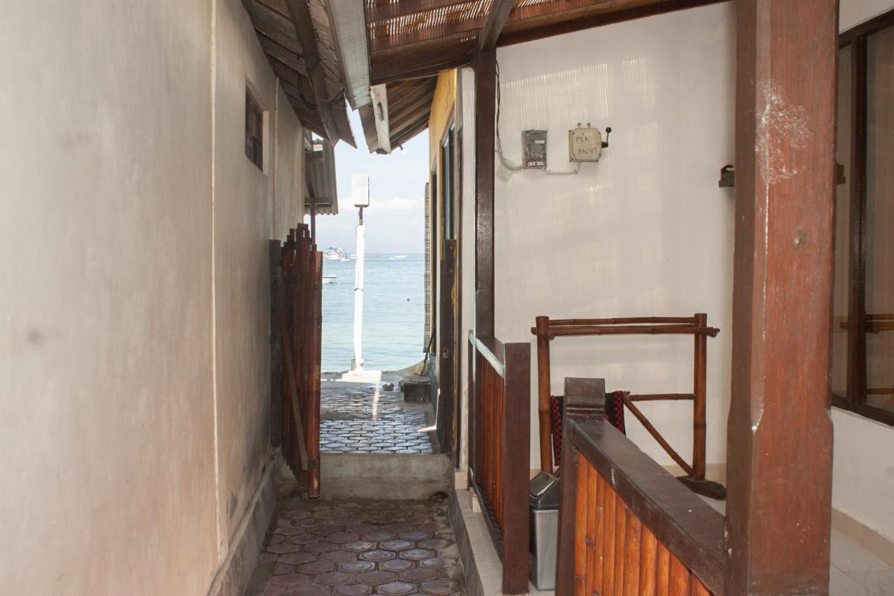 Pantai Bungalow Lembongan Island Esterno foto