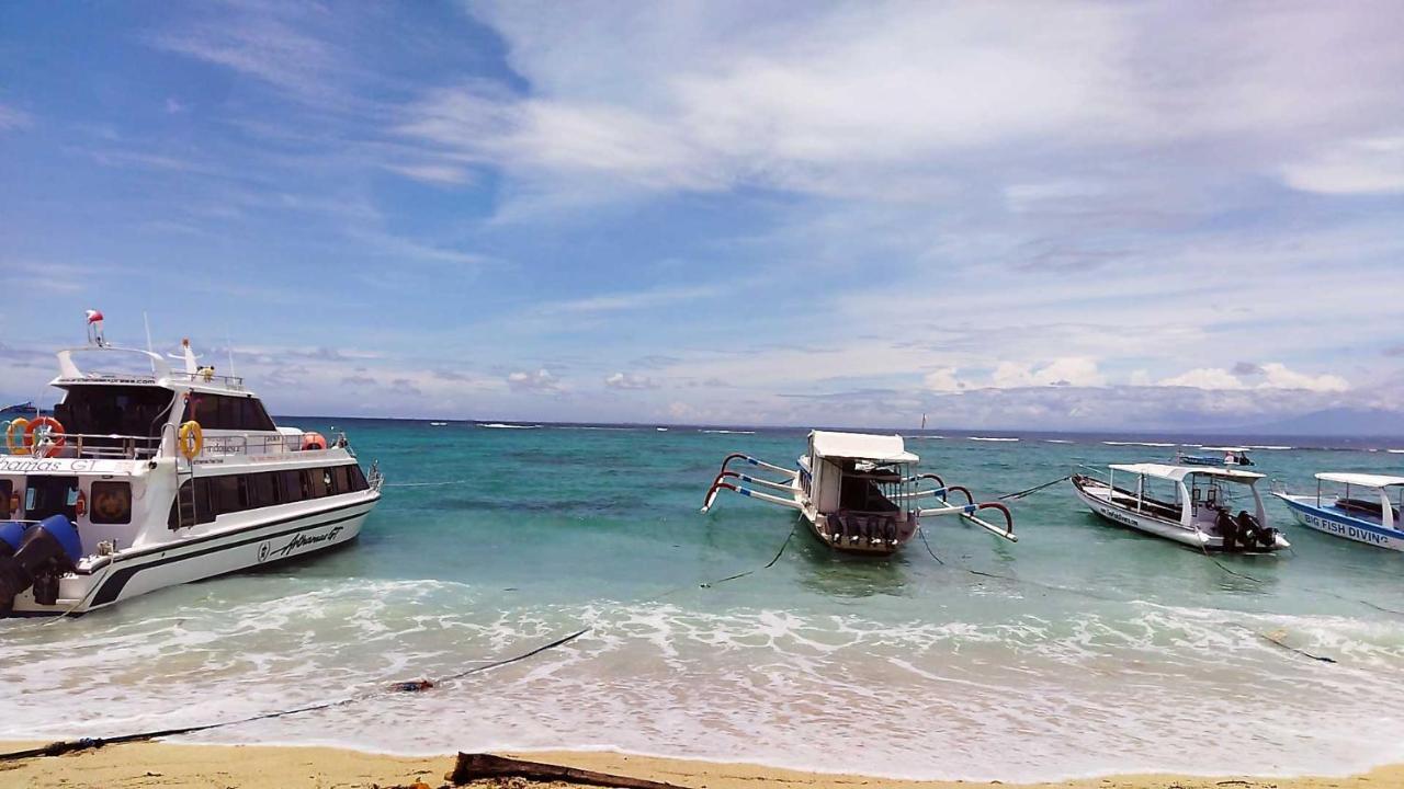 Pantai Bungalow Lembongan Island Esterno foto