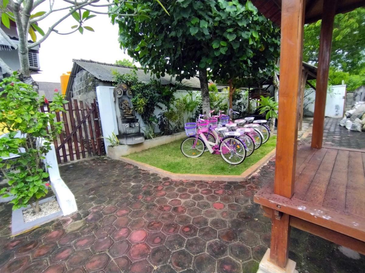 Pantai Bungalow Lembongan Island Esterno foto