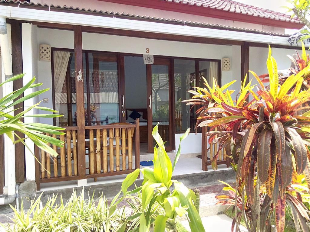 Pantai Bungalow Lembongan Island Esterno foto