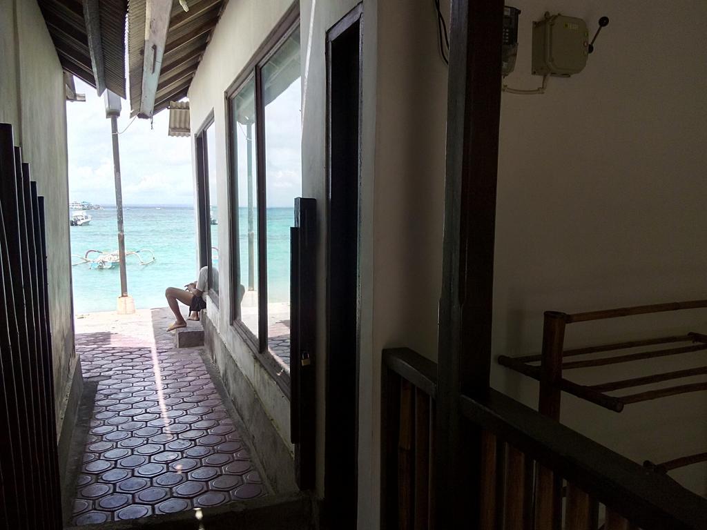 Pantai Bungalow Lembongan Island Esterno foto