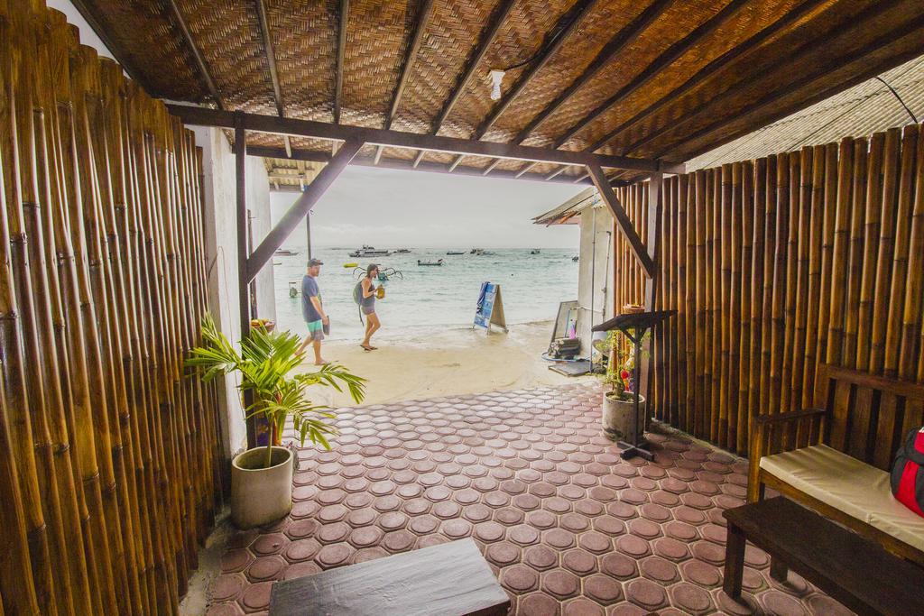 Pantai Bungalow Lembongan Island Esterno foto