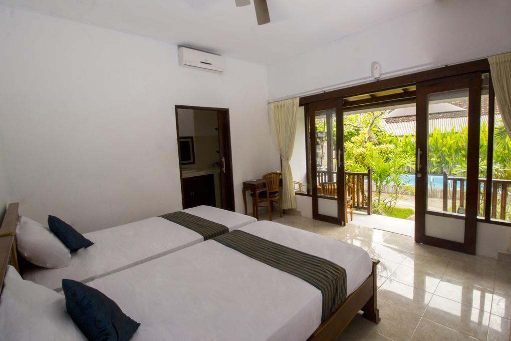 Pantai Bungalow Lembongan Island Esterno foto